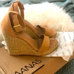 Kaanas shies 6 used twice